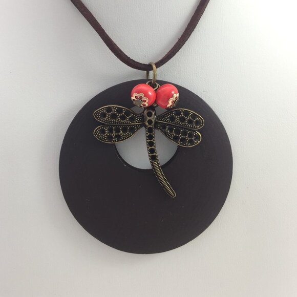Large fancy wood wooden necklace brown dragonfly statement new - Picture 1 of 4